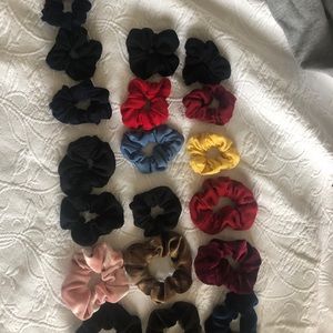 19 scrunchies!!